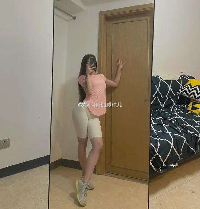 亲爱的小鲜肉后宫版下载